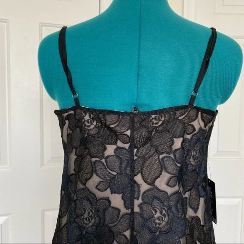 Express Black Embroidered Floral Mini Dress Womens Size Medium Tan Lining - Picture 6 of 16